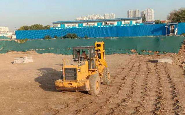 液壓夯實(shí)機(jī)